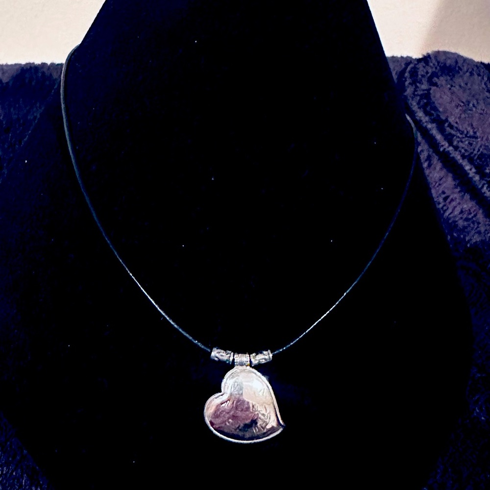 Silpada Hammered Heart Pendant Necklace